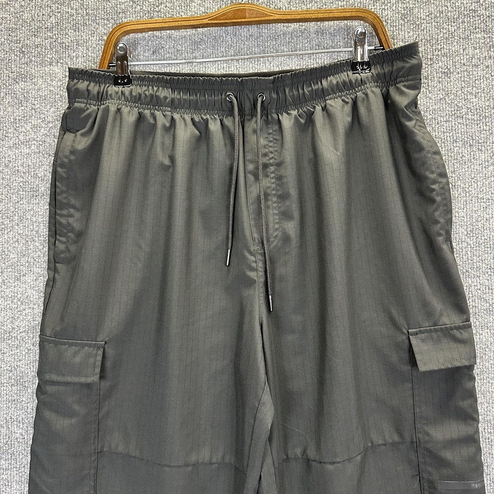 Reebok Track Pants Mens Large Black Cargo Elastic Waist Zip Pockets - Picture 2 of 13